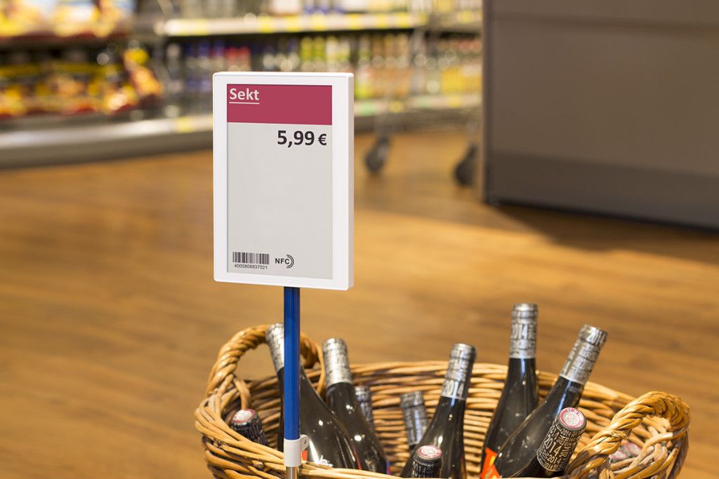 Floor Display for ESL Labels und Electronic Price Tags